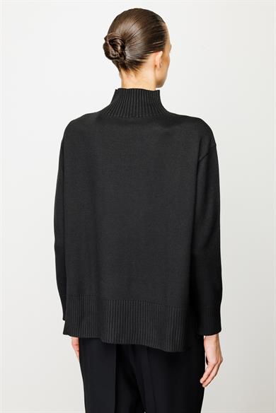 Dik Yaka Oversize Triko