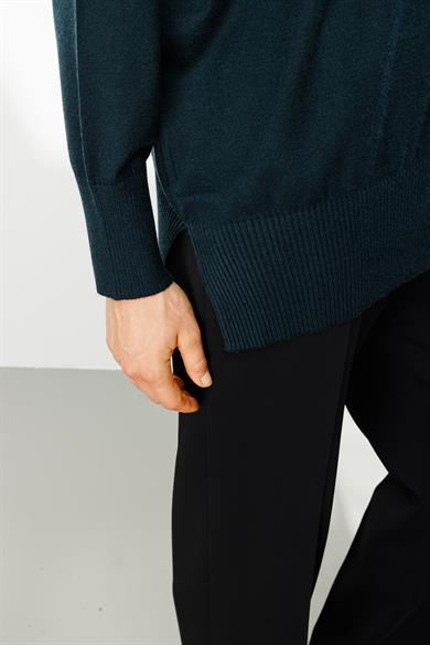 Dik Yaka Uzun Kol Oversize Triko