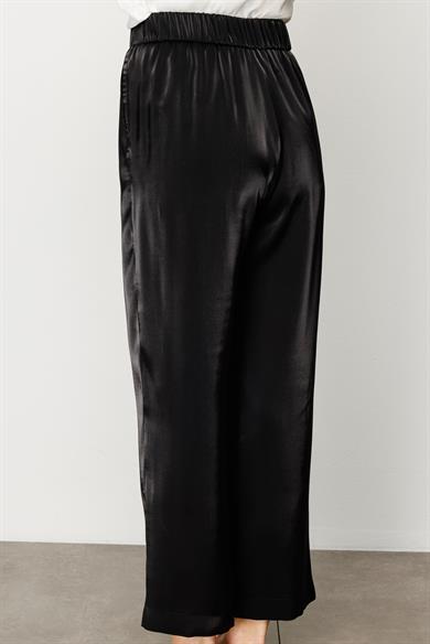 ELASTAN KEMERLİ BOL KESİM PANTOLON