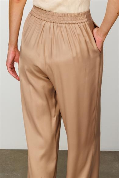 Elastan Kemerli Bol Kesim Pantolon