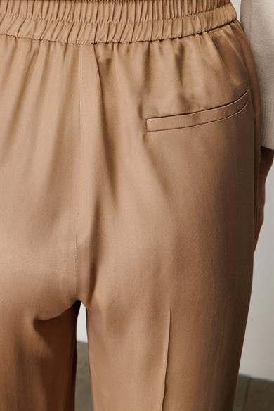 Elastan Kemerli Bol Kesim Pantolon