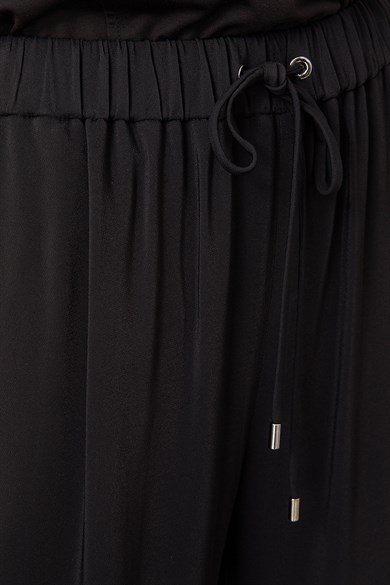 Elastan Kemerli Bol Pantolon