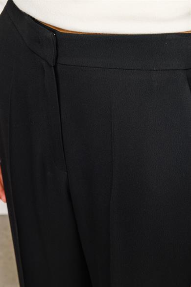Elastan Kemerli Cepli Bol Kesim Pantolon