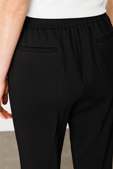 Elastan Kemerli Dar Paça Pantolon