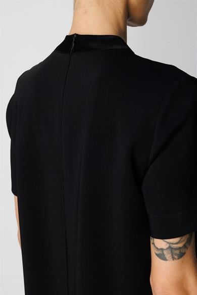 Fularlı Cepli Elbise