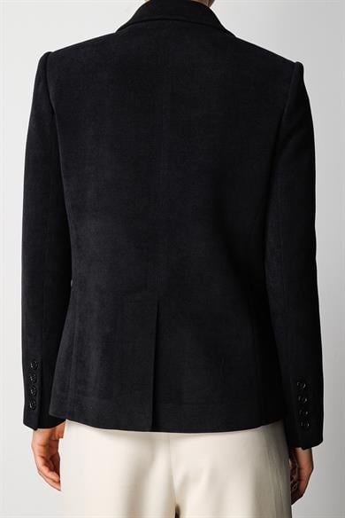 İki Düğme Kadife Ceket