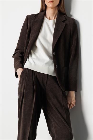 İki Düğme Kadife Ceket