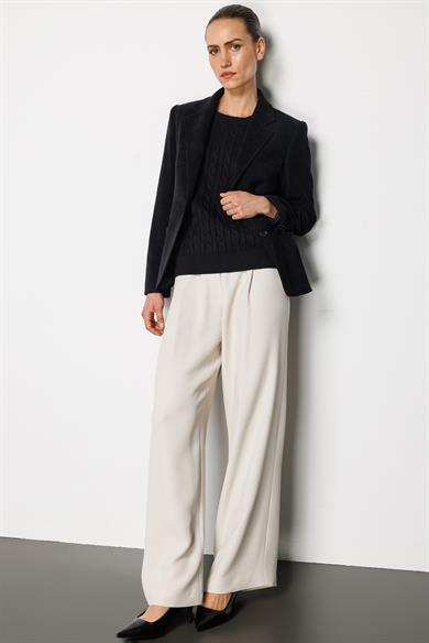 İki Düğme Kadife Ceket