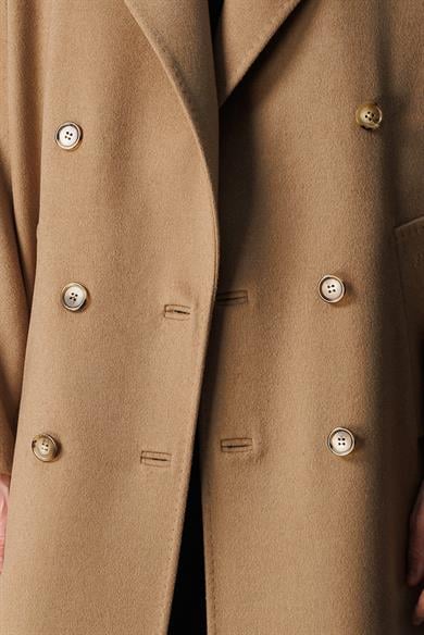 Kruvaze Uzun Kemerli Manto