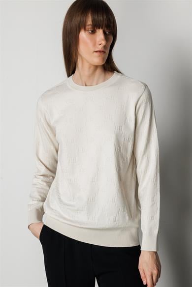 O Yaka Jakarlı Uzun Kol Triko