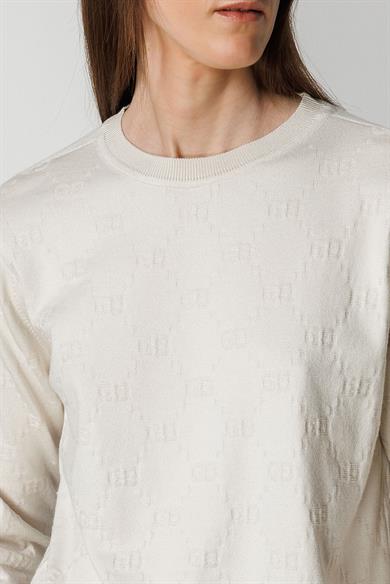 O Yaka Jakarlı Uzun Kol Triko