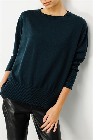O Yaka Oversize Triko