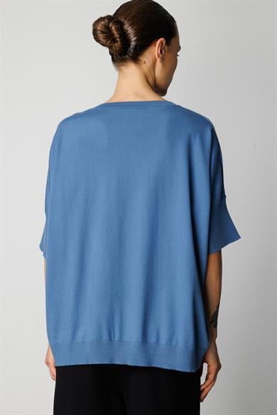 O Yaka Oversize Triko