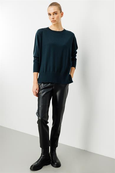 O Yaka Oversize Triko