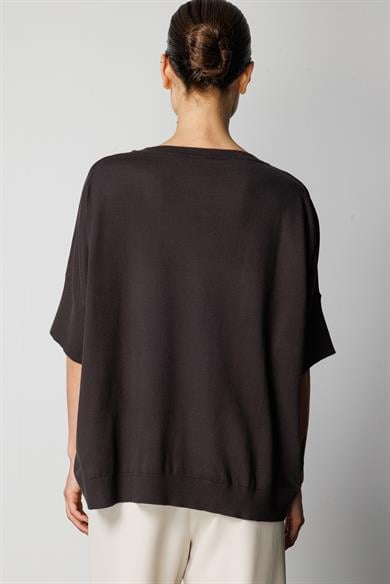 O Yaka Oversize Triko