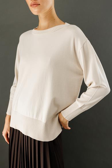 O Yaka Oversize Triko
