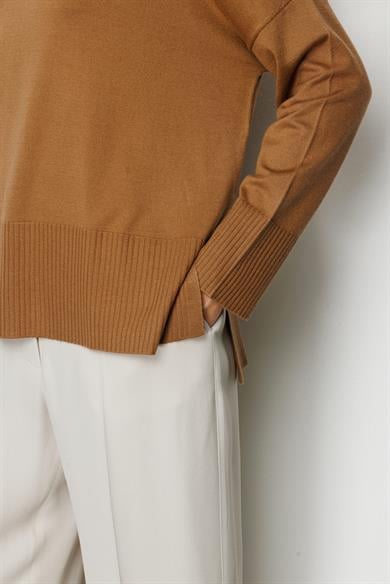 O Yaka Oversize Triko