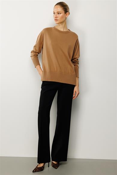O Yaka Oversize Triko