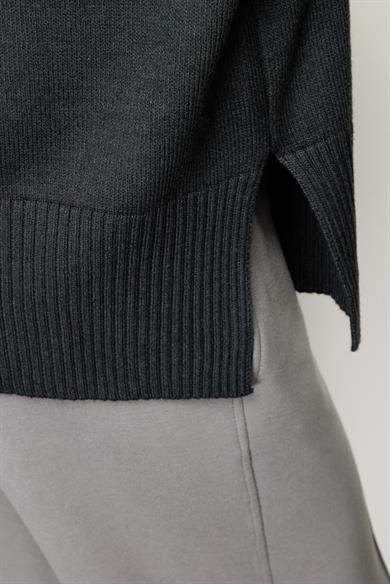 O Yaka Oversize Triko
