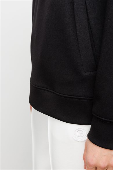 Önden Bağcıklı Kapüşonlu Sweat