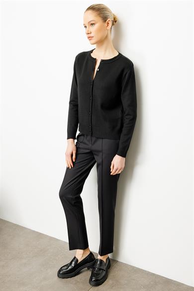 Önden Dikişli Slim Fit Pantolon