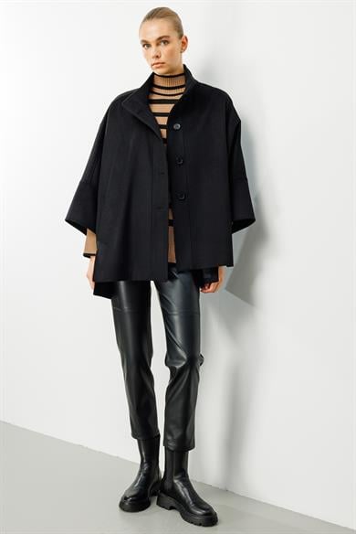 Önden Düğmeli Oversize Kaban