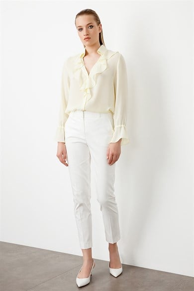 Saten Dokulu Slim Fit Pantolon