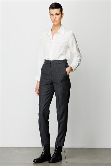 Slim Fit Çizgili Yün Pantolon
