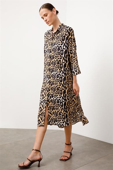 Yandan Yırtmaçlı Leopar Elbise