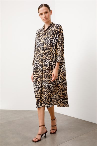 Yandan Yırtmaçlı Leopar Elbise