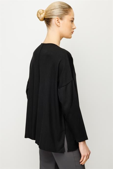 V Yaka Dikişli Oversize Triko