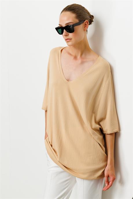V Yaka Düşük Kol Oversize Triko