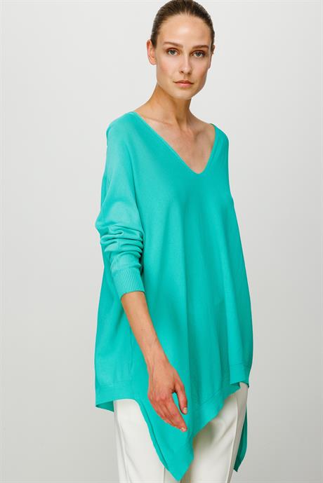 V Yaka Oversize Triko