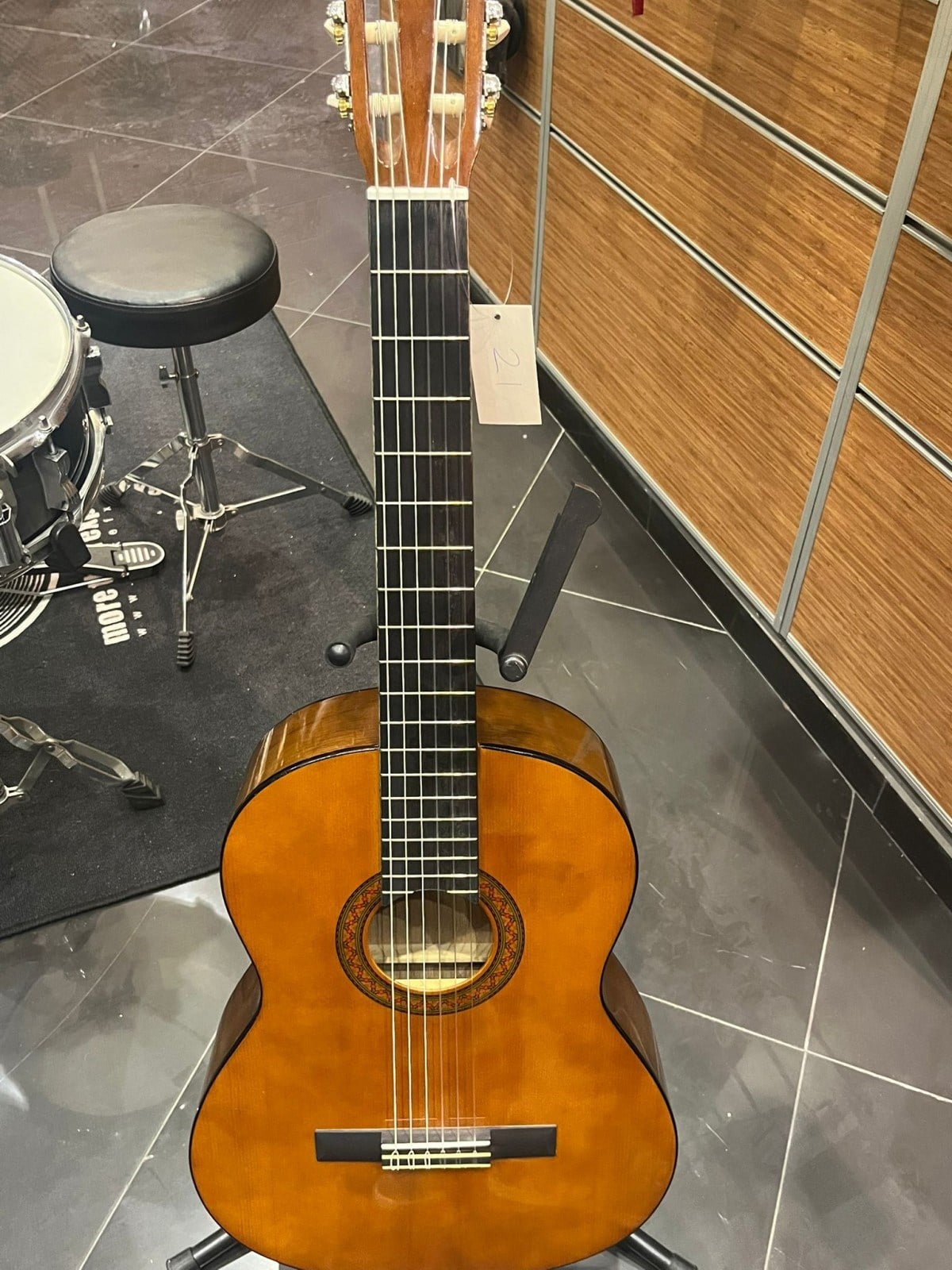 Outlet - Yamaha C40 Klasik Gitar