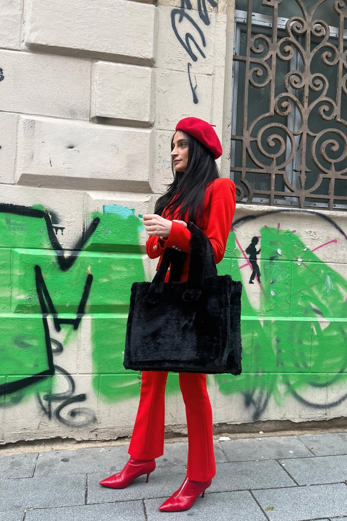 Siyah Renk Suni Kürk Kadın Çanta