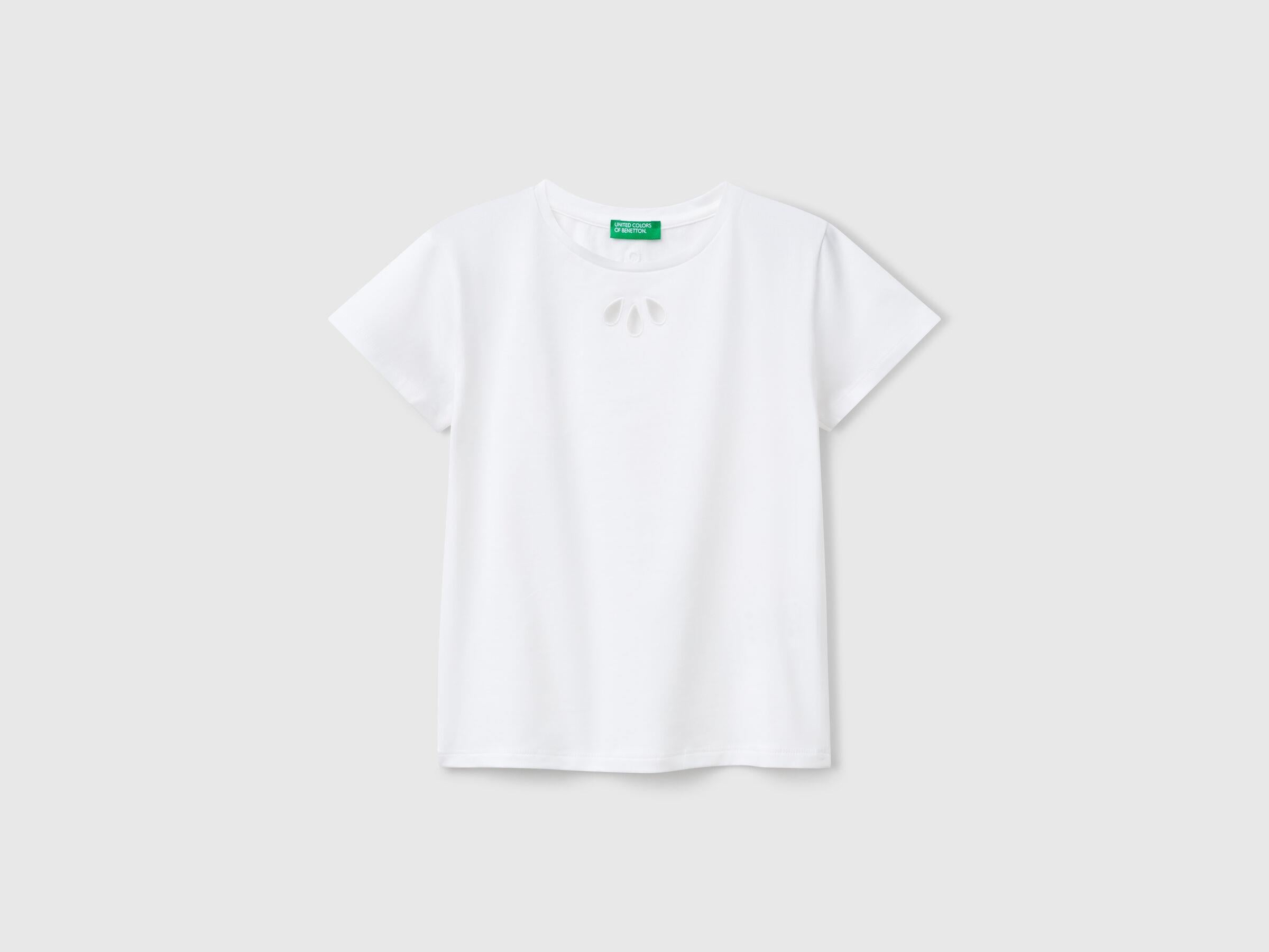 Kız Çocuk Beyaz Önü Kesik İşlemeli Arkası Logo Detaylı T-Shirt 