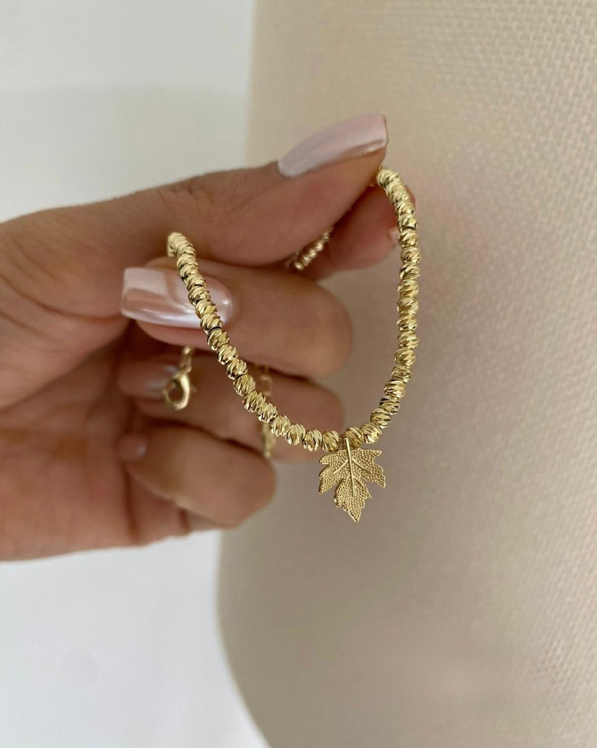 İTHAL 14K ALTIN KAPLAMA DORİKA YAPRAK DETAY BİLEKLİK