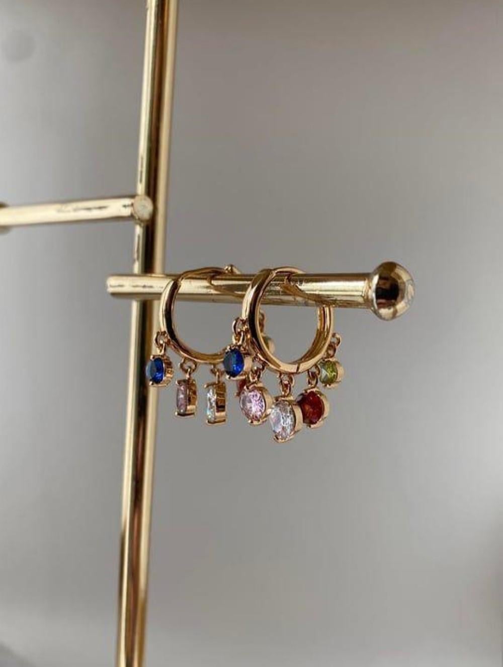 İTHAL RENKLİ TAŞ SHAKİRA KÜPE