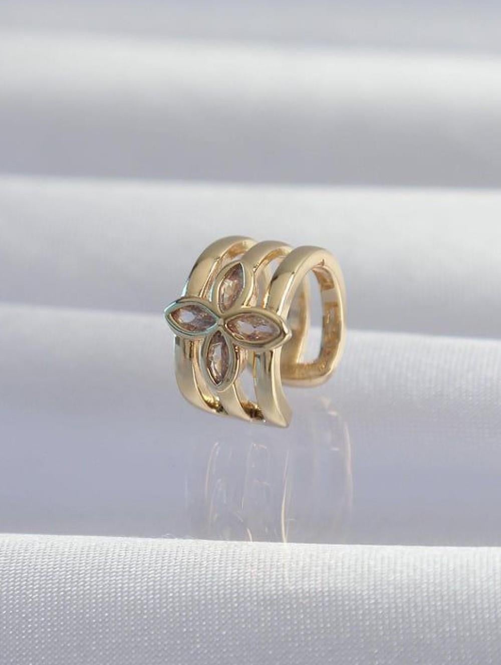 TASARIM YONCA DETAY KIKIRDAK KÜPE