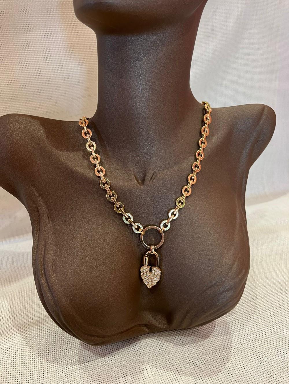 VİP KİLİT KALP KOLYE