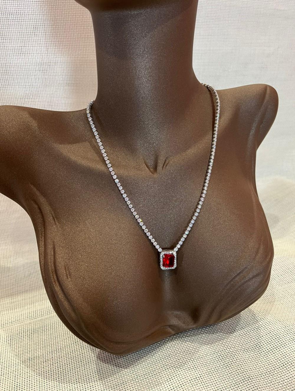 VİP SERİ SUYOLU KIRMIZI TAŞ KOLYE