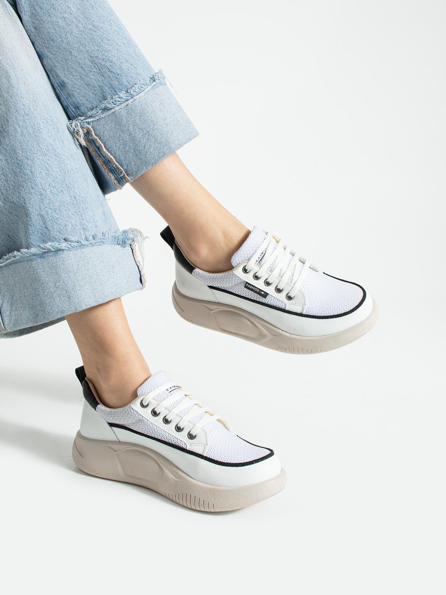 LUNİA Beyaz Anoraklı Kadın Sneakers