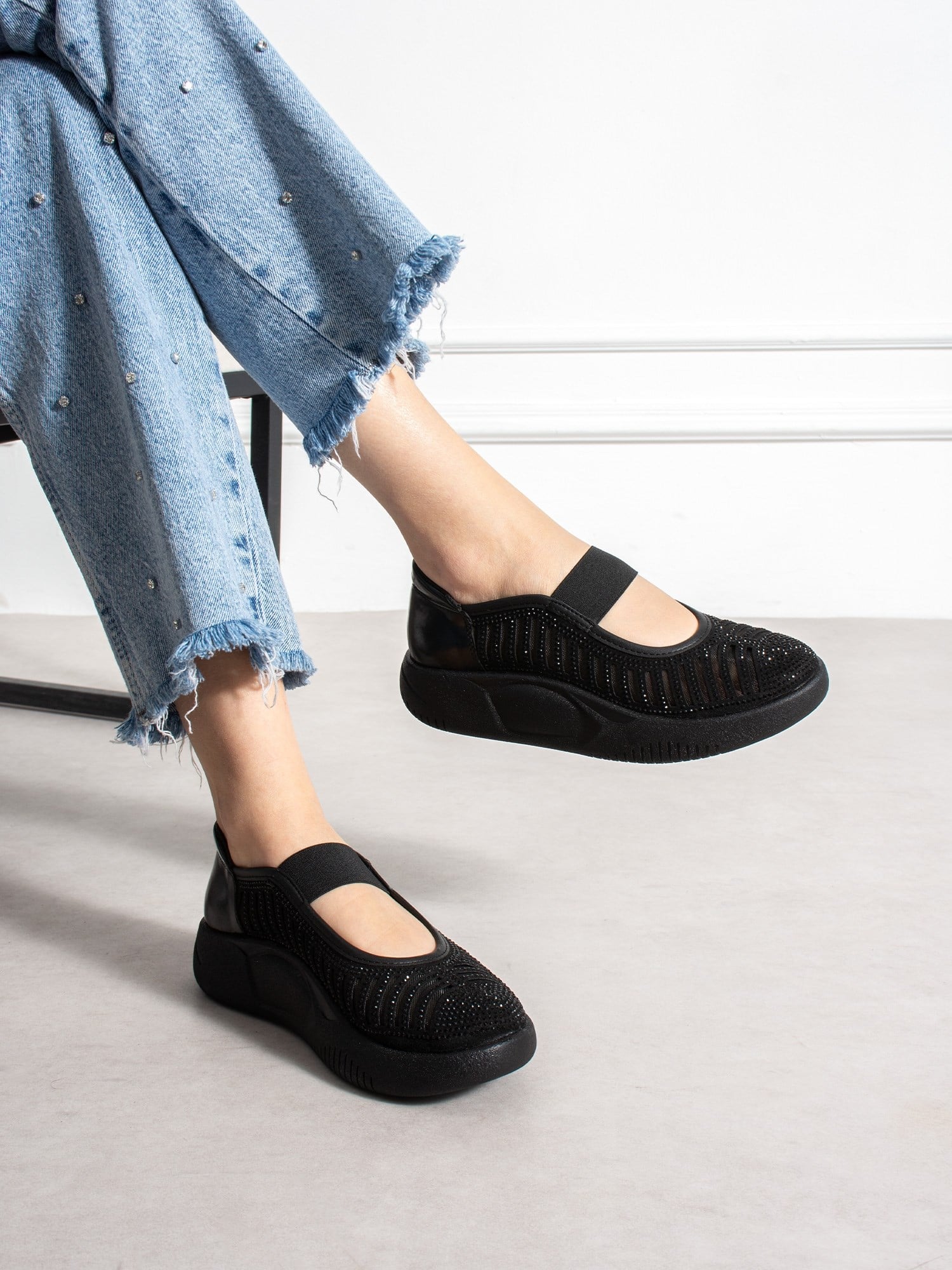 POLVERA Siyah Taş Detaylı Kadın Sneakers