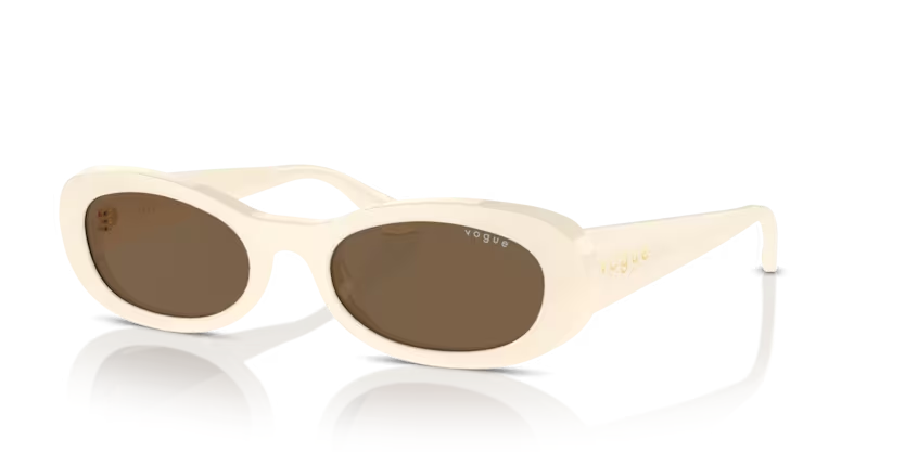 Vogue 5582 316773 53 kadın