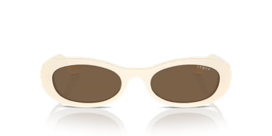 Vogue 5582 316773 53 kadın