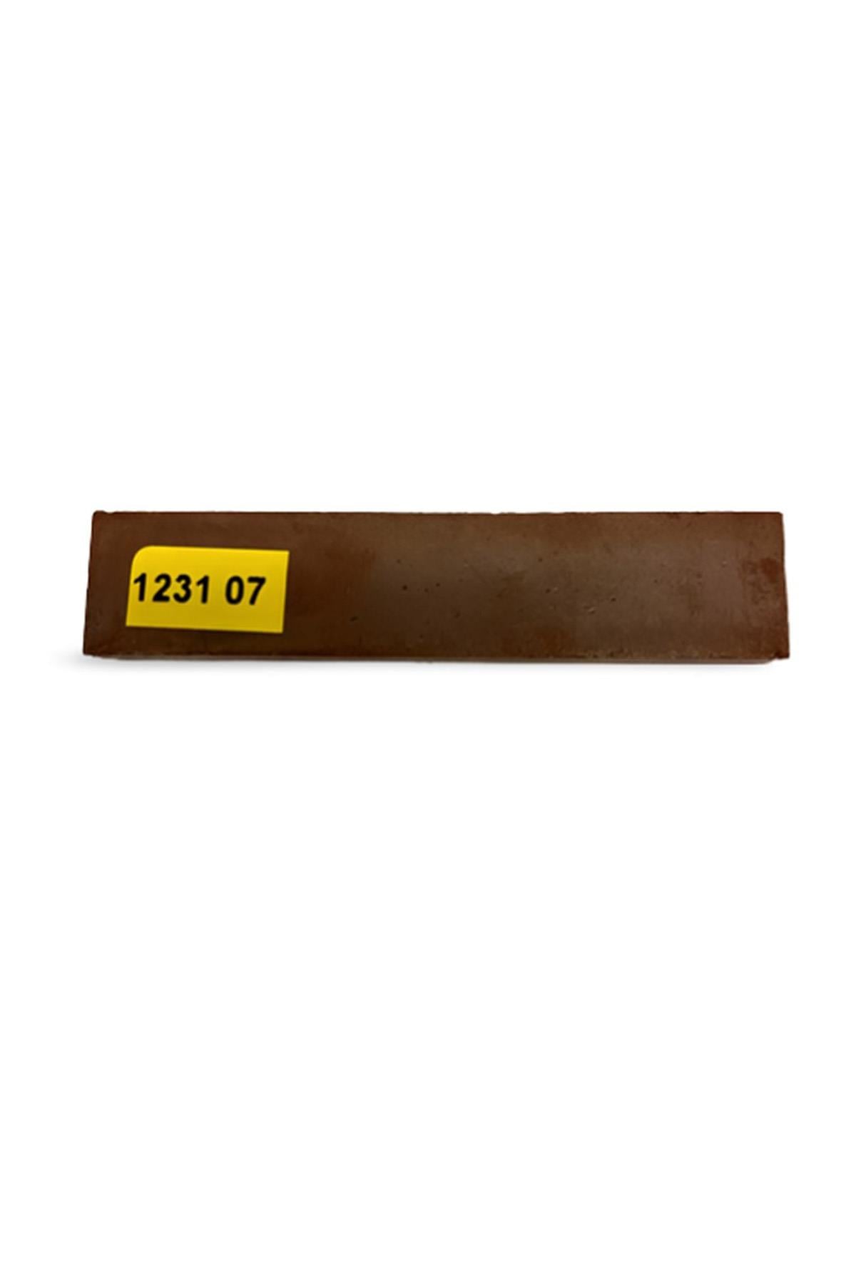 Sert Tamir Mumları 1231 07 Wenge 8cm Sert Mum