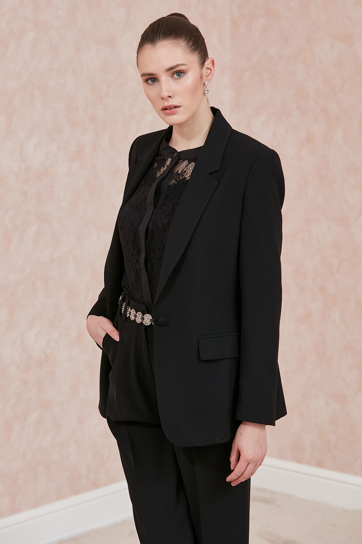 Ceket-Klasik Yaka, Tek Düğme, Kapak Cep Üstü Fleto Detaylı