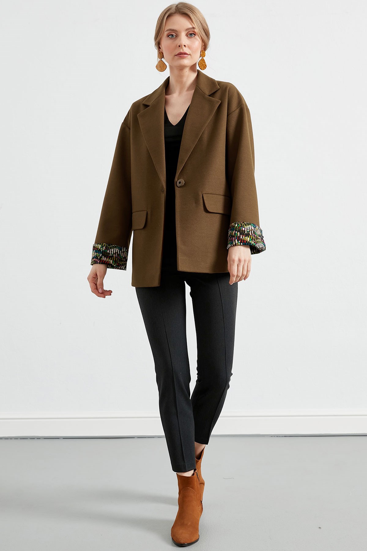 Ceket-Kol Ucu Manşeti Desenli