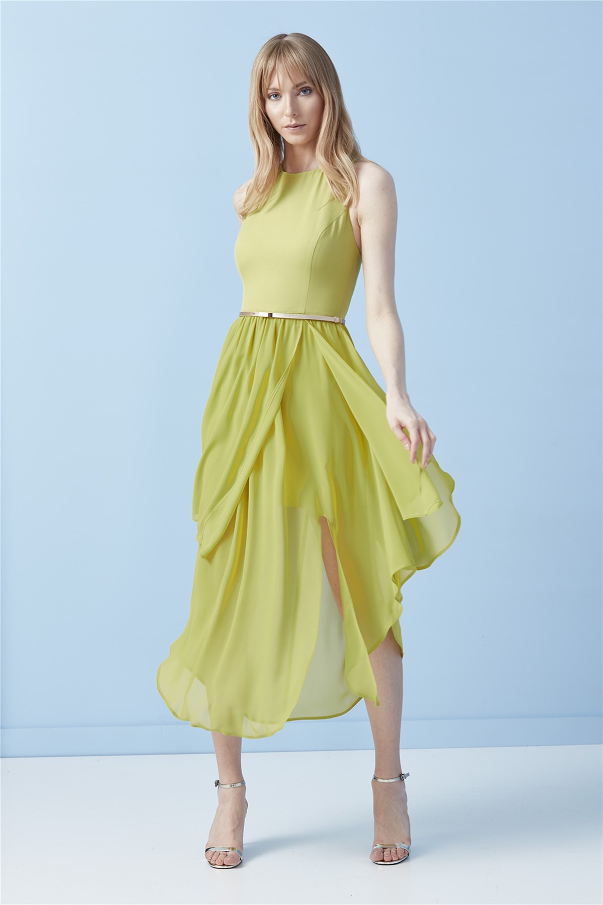 Elbise U Yaka, Arka Sırt Çapraz Askı Detaylı, Alt Beden Asimetrik Şifon  Kombinli Fıstık Yeşili