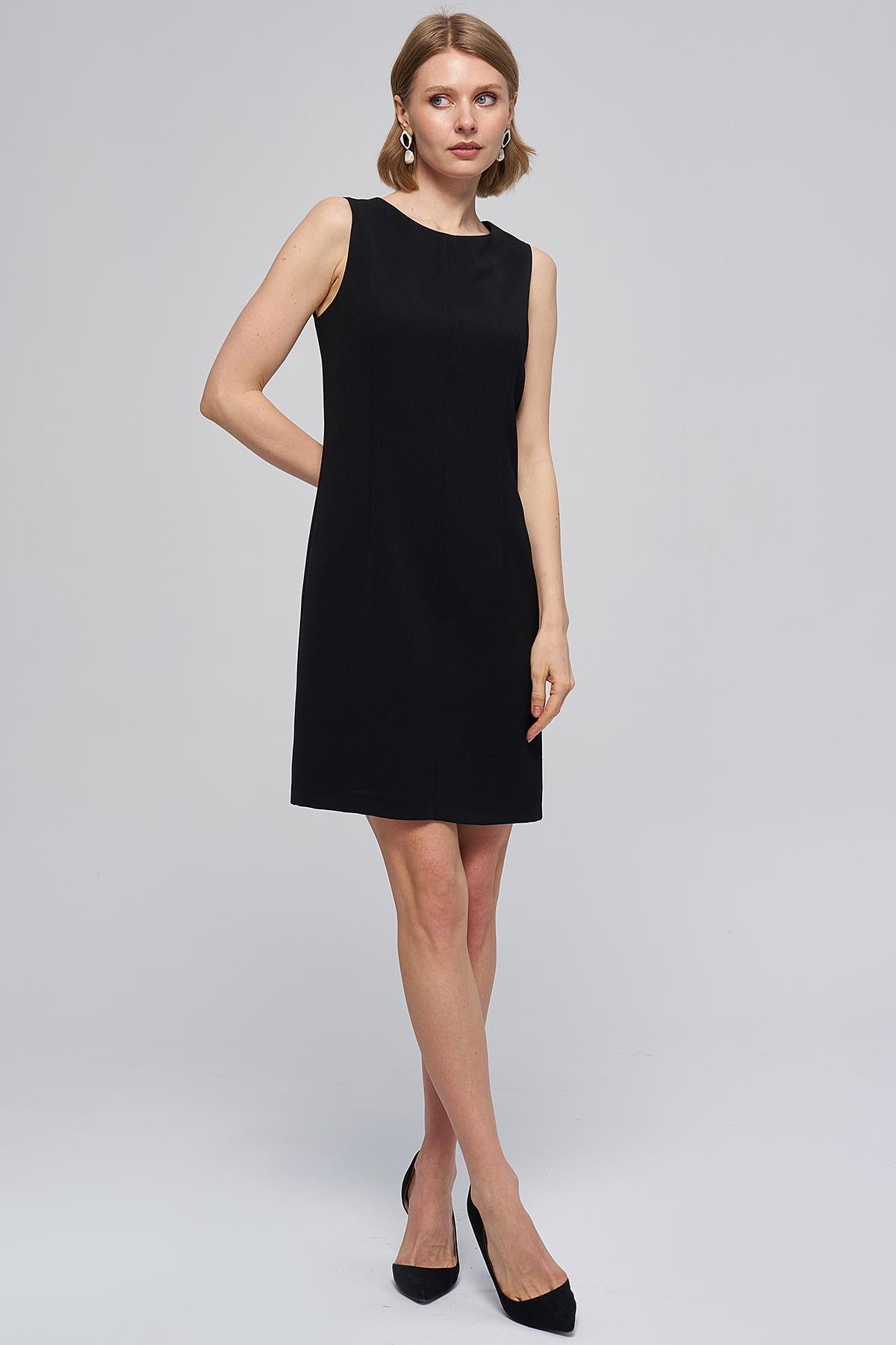 O Yaka Kolsuz-A Kesim Elbise